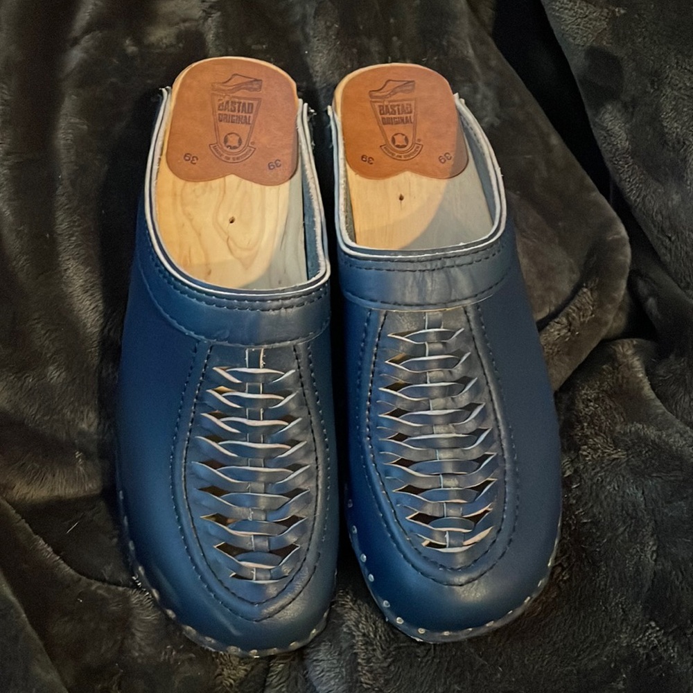 Vtg Bastad Original Wooden Slip-On Sweden Clogs Navy Blue size 39